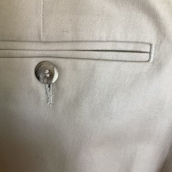 Dockers Men's Classic Fit Cotton Slacks in Light Tan Size 33-30 No Cuff - Picture 4 of 6